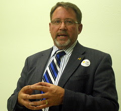 Dan East, Rep