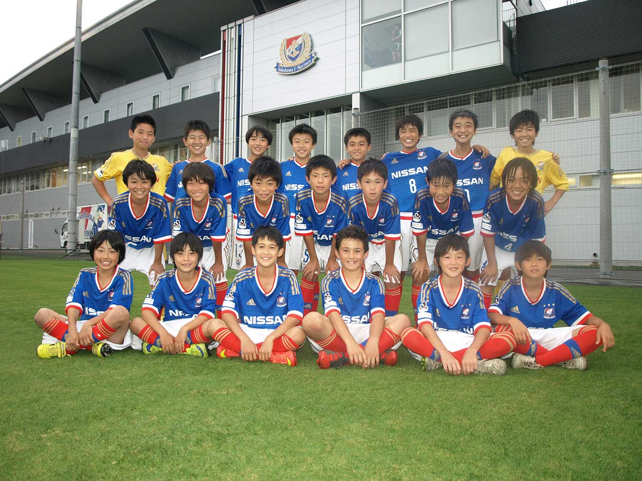 横浜f マリノスプライマリー U 12 ジュニアサッカー ワールドチャレンジ15