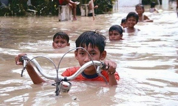 Banjir pun bisa Enjoy