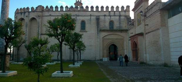 Monasterio de San Isidoro del Campo.