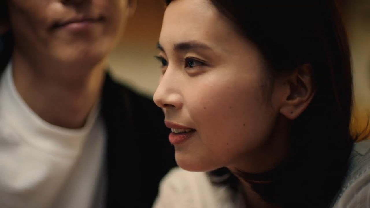 コミックシーモア 私へのごほうび Ol 篇 主婦 篇 高橋一生 金子仁美 明希知美 Cm Watch