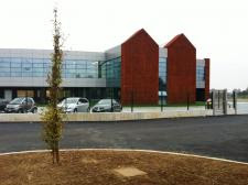 Nowoczesna włoska winnica ogrodzona panelami Betafence