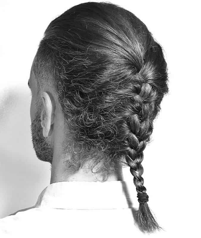 Men's plaited hair