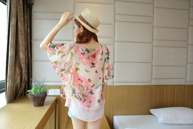 เสื้อแฟชั่นหน้าร้อน ลาย สีฟ้า เสื้อแฟชั่นหน้าร้อน สีฟ้า ลาย