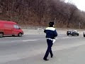 Обьясняем ГАИшнику с радаром, что его можно снимать.