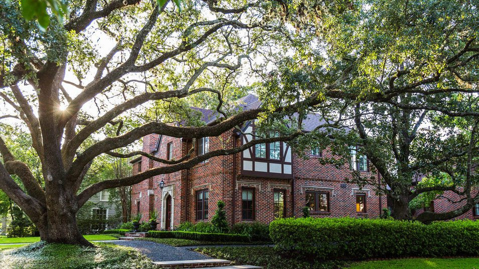 The exterior of Tracy Vaught and Hugo Ortega’s Houston home.