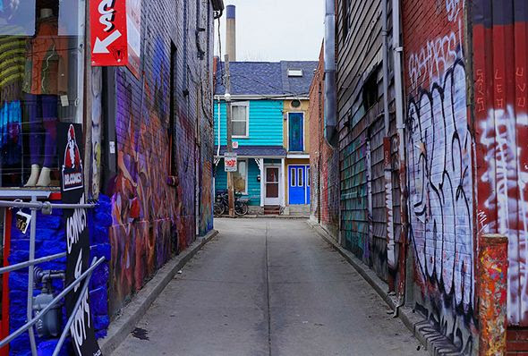toronto alleyway