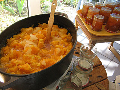 Cuisson de la marmelade d'orang