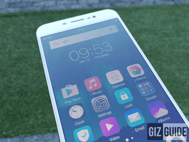 Decent 5.5 inch HD screen Decent 5.5 inch HD screen