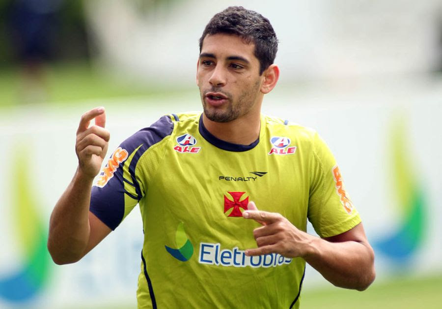 Diego Souza comanda o meio-campo do Vasco / Maurício Val/Fotocom.net