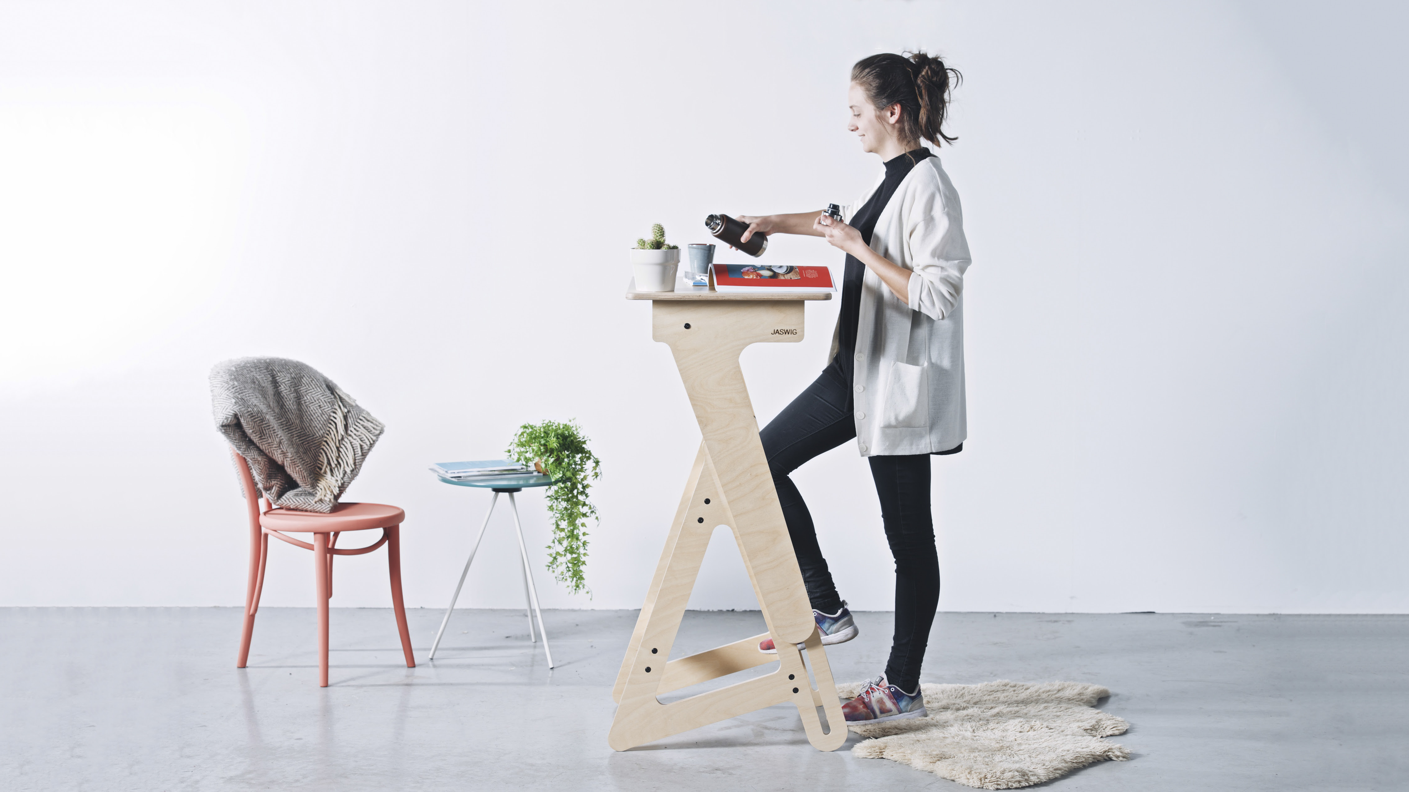 Ergonomic Desk | Jaswig