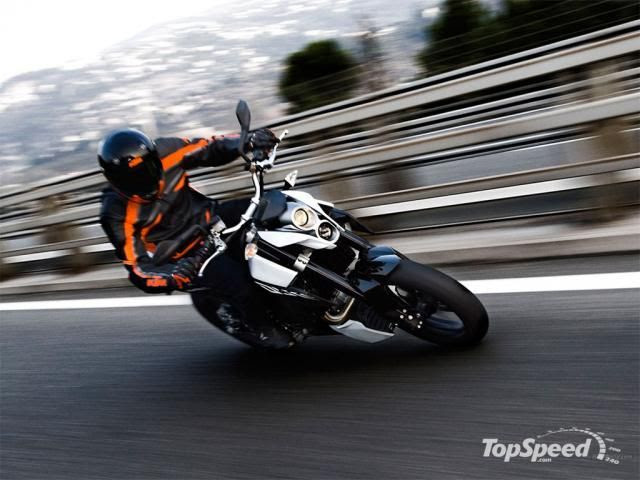 2009 KTM 690 Duke Wallpaper