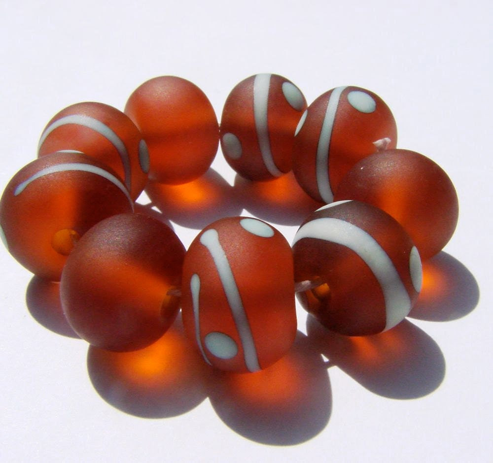 9 Amber and Copper Green Lines and Dots Etched Lampwork Beads SRAf34 - ferrarioriginalbeads