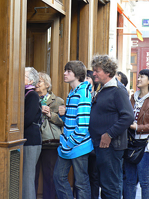 la queue chez berthillon.jpg