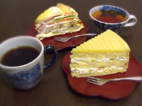 ハーブスのミルクレープとマロンケーキ 厨房男