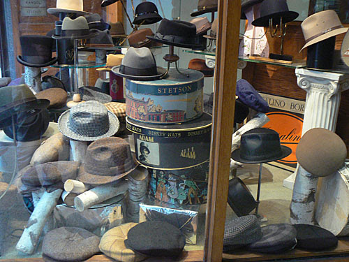 chapeaux, 5th Avenue.jpg