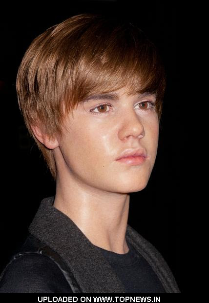 justin bieber lakers hat. madame tussauds justin bieber