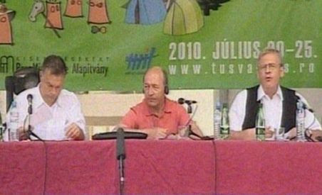 http://www.antena3.ro/media/2010/07/24/2010-07-24-110617basescu.jpg