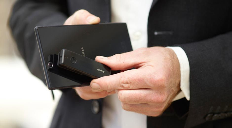 Sony Sbh52 Smart Bluetooth Handset Ideal Xperia Z Ultra Companion Xperia Blog
