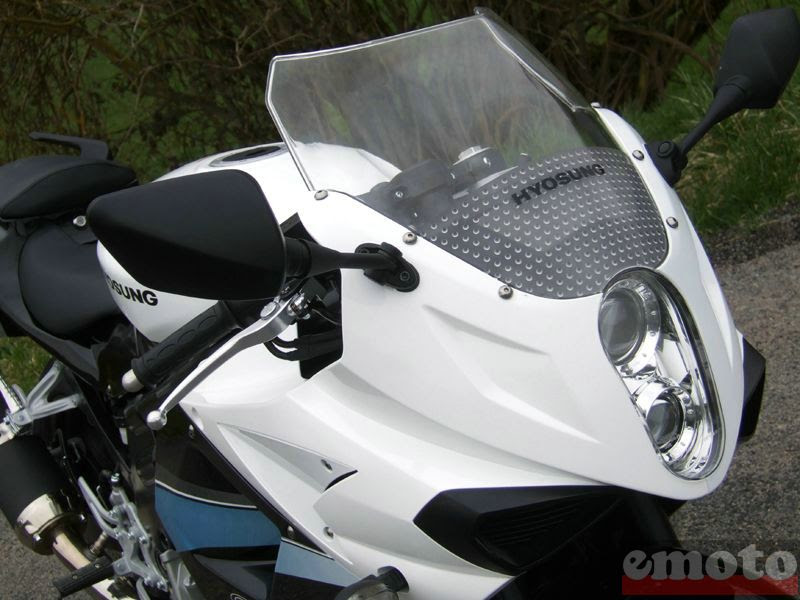 hyosung gtr