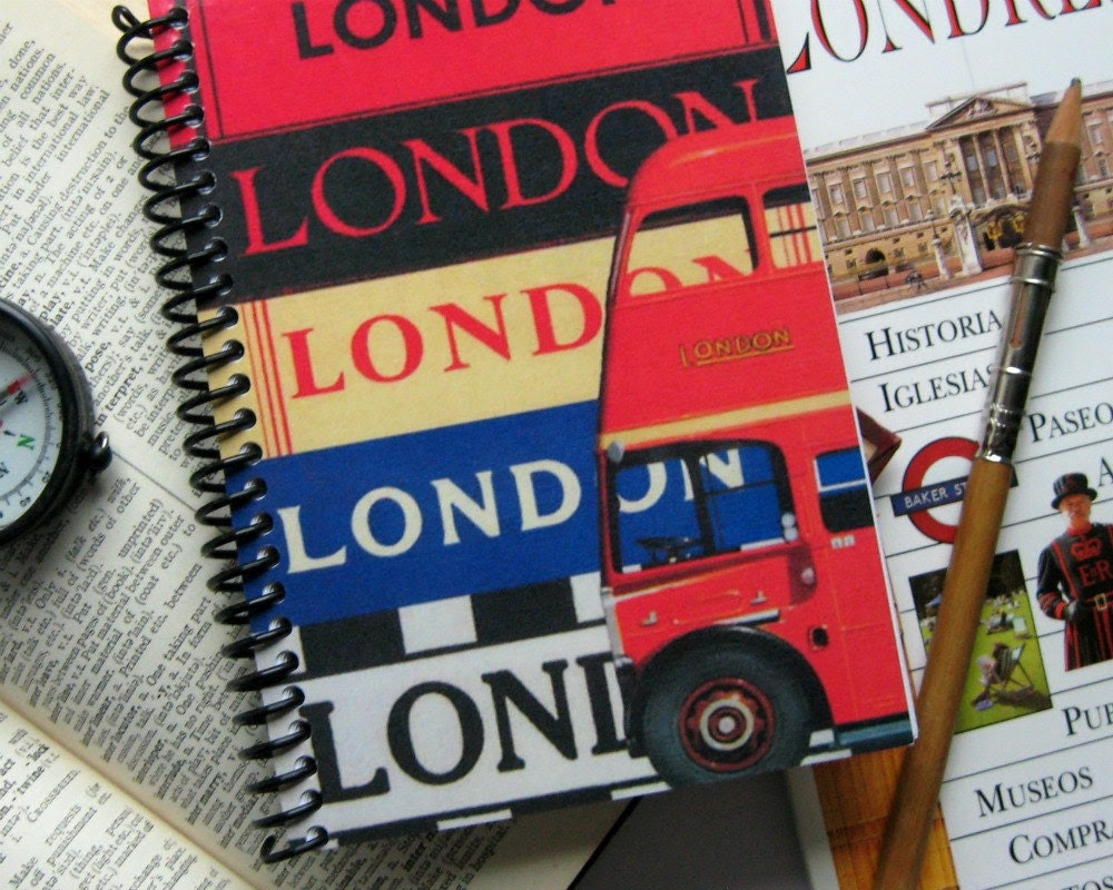 London and Red Bus - Spiral Notebook (4 x 6)