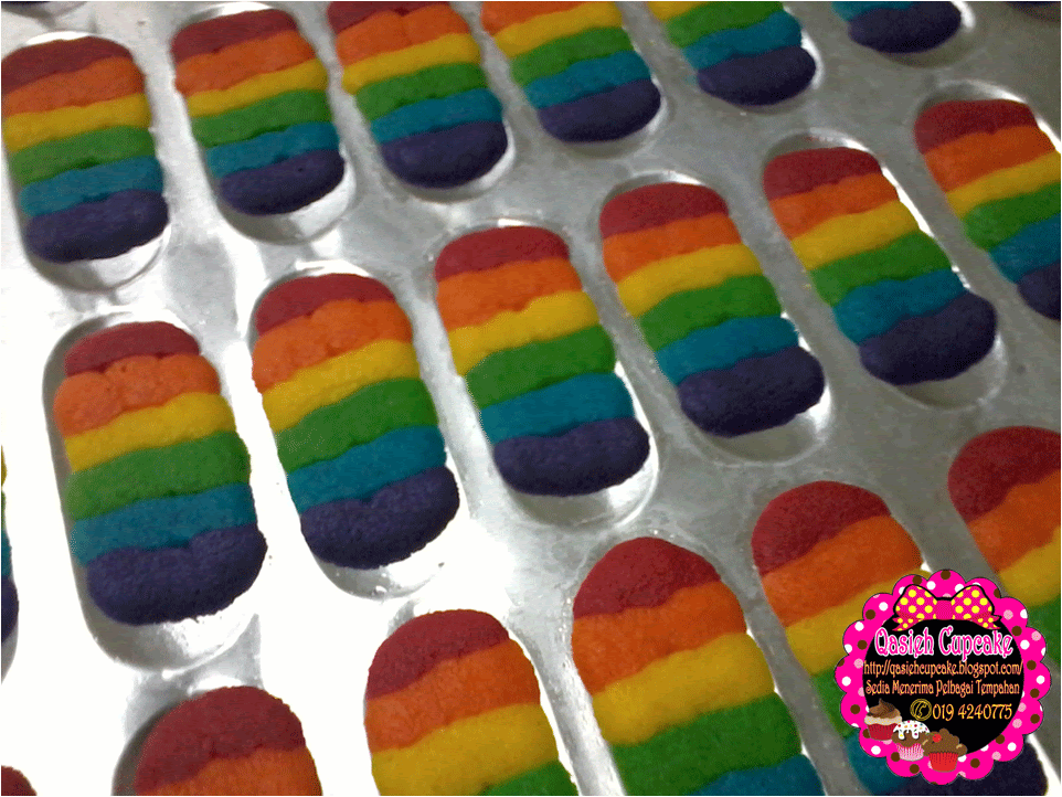 Qasieh Cupcake ♥: Resepi Biskut Rainbow Lidah Kucing