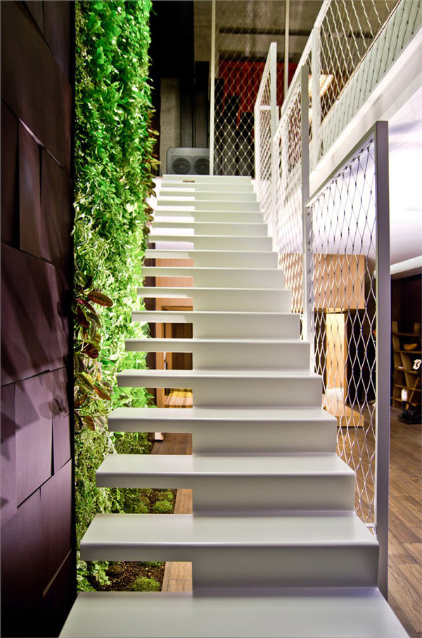 dramatic-ukrainian-loft-2bgroup-7.jpg