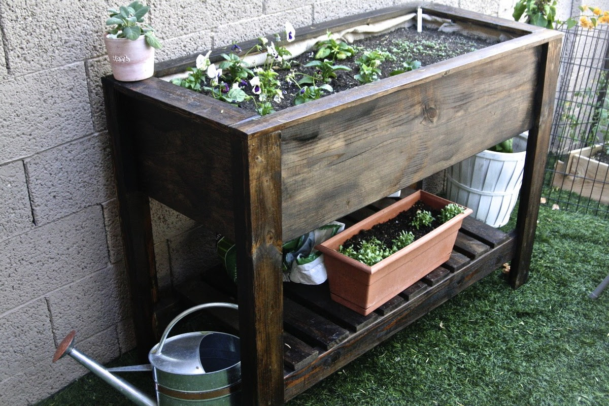 Ana White Raised Planter Box - DIY Projects