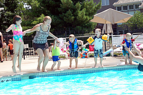 August 5 - Pool Time (17)