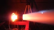 KNO3 Erythritol rocket engine test - YouTube