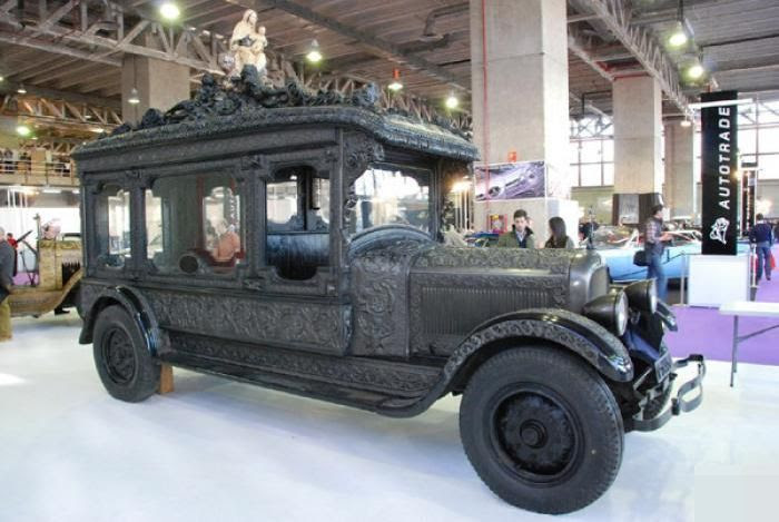 Unusual Hearses (34 pics)