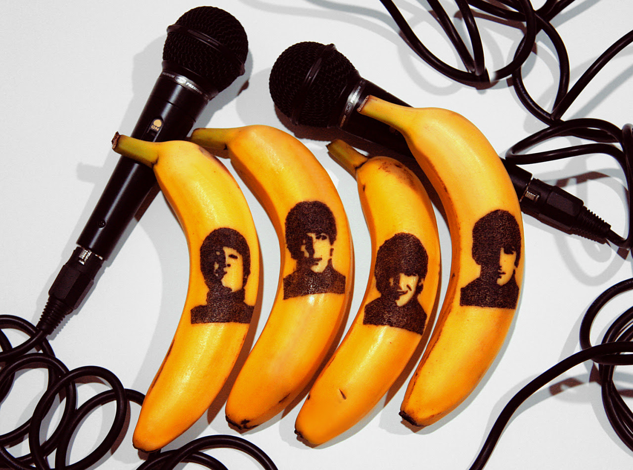 The Beatles - el tatuaje de un plátano con el pasador de seguridad