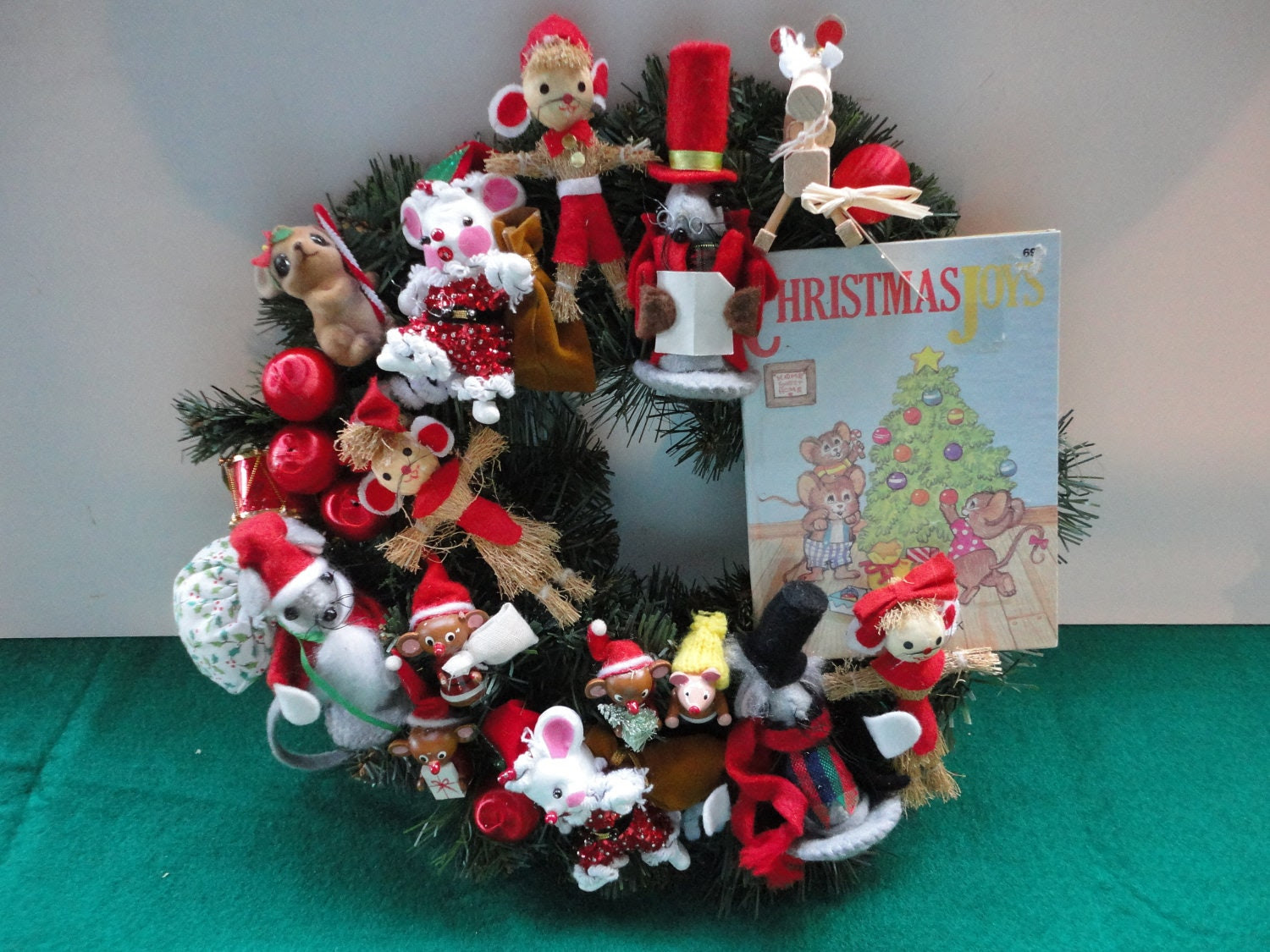 Vintage Cute Little Christmas Joys with The Mouse Wreath Handmade Mouse Ornaments