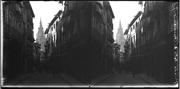 Calle Comercio hacia 1910. Fotografía de Charles Chusseau-Flaviens. Copyright © George Eastman House, Rochester, NY