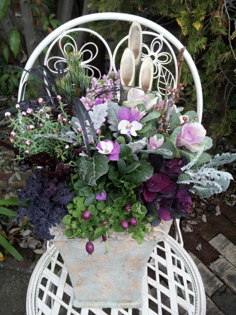 大人オシャレな お正月風寄せ植え 熊本の大型総合園芸店 ナーセリーズ