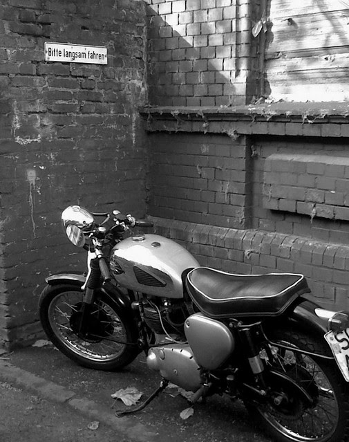 BSA Langsam fahren
