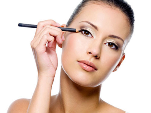 3 cách nhấn mí không phẫu thuật - Tạo mắt 2 mí không đau 4