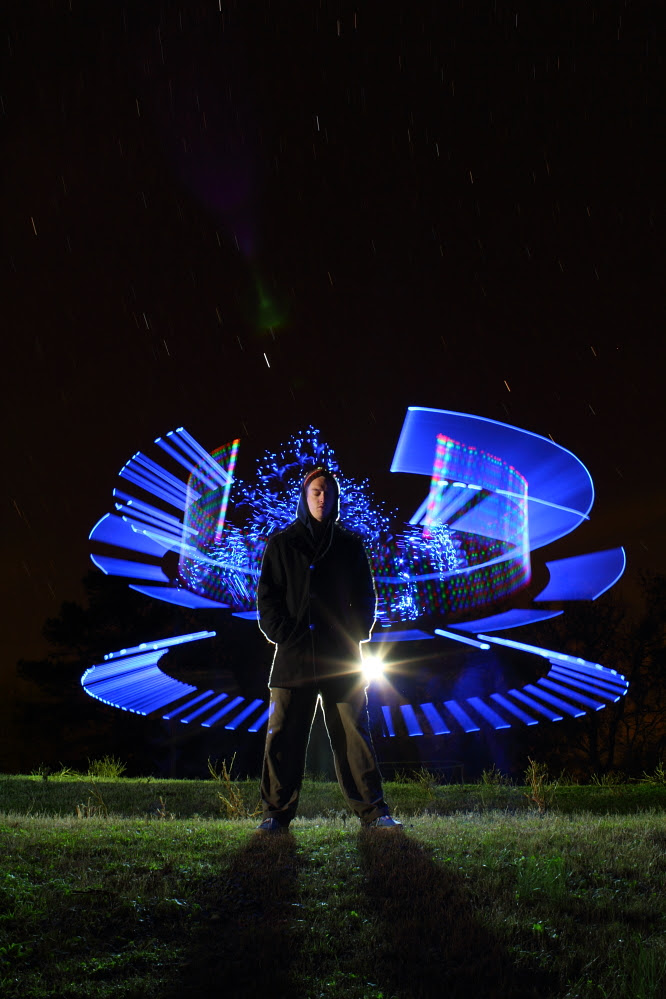 Light Painting by Dennis Calvert , awesome graphic design 