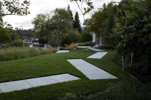 Front Yard Retreat - modern - landscape - by Shades Of Green ...