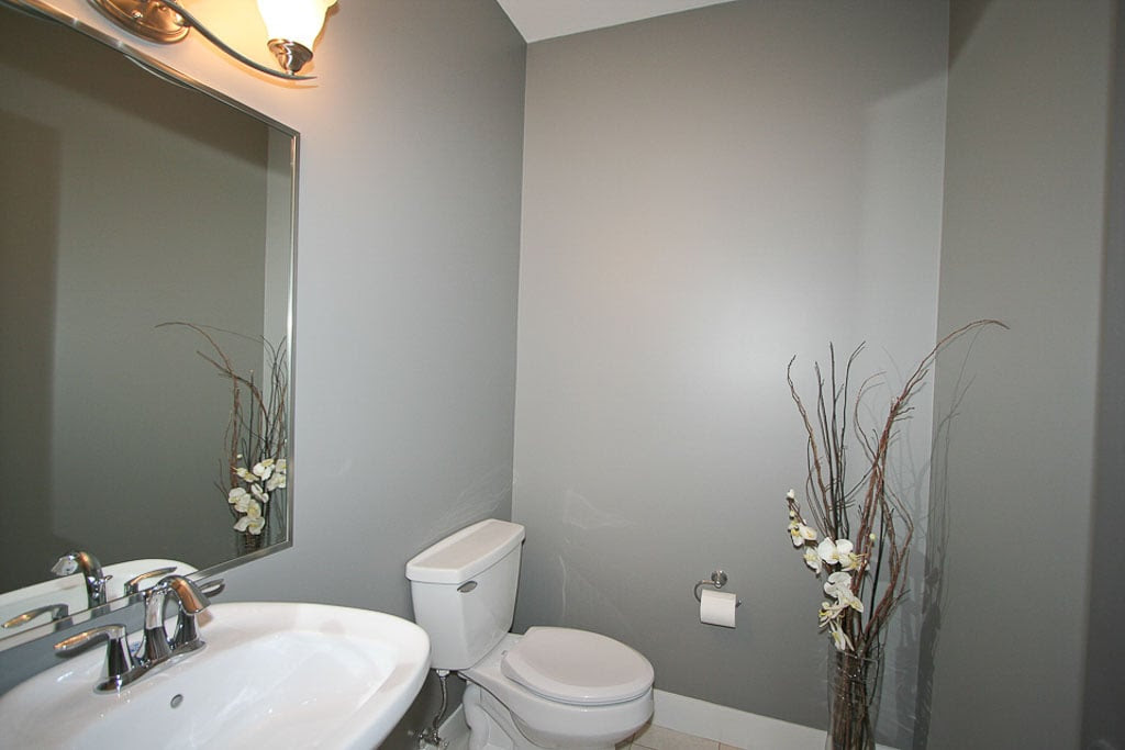 Painting Bathroom Ceiling Same Colour As Walls Image Of Bathroom And Closet