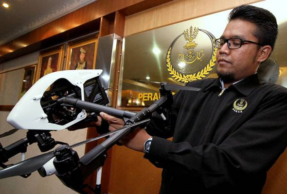 Perak guna dron pantau penerokaan tanah haram  Astro Awani