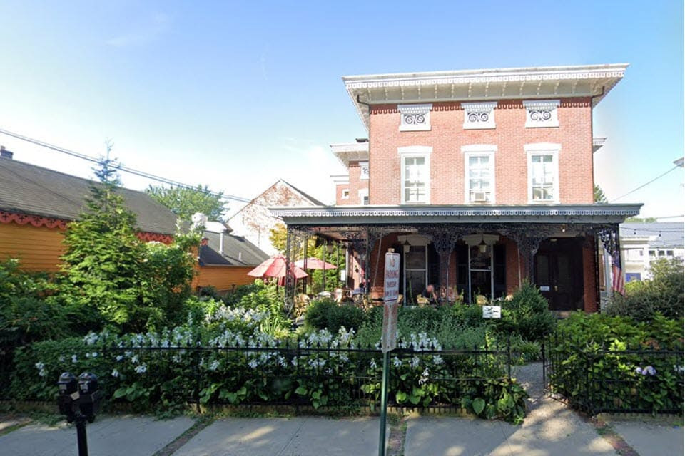 Under The Moon Cafe Virtual Restaurant Concierge
