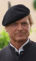 Gabriele has 1 job listed on their profile. Cast completo del film Don Matteo 6 | MYmovies