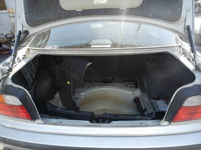 Bmw 6 3i トランク内水漏れのため入庫 Bmw メンテナンス奮闘記