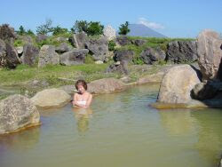ようこそ 混浴露天風呂の世界へ