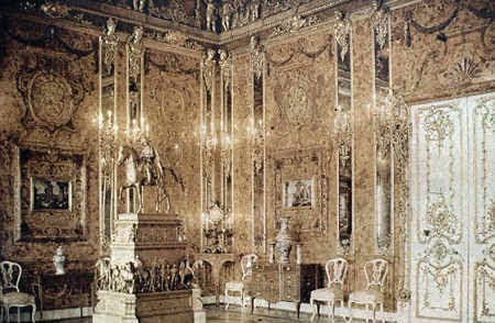 The Curse of the Amber Room Story & History in Hindi 
