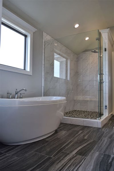 Interior Decorating Tips For A Large And Relaxing Bathroom