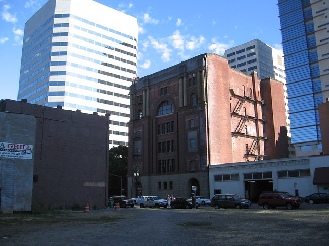 at sw 3rd & taylor