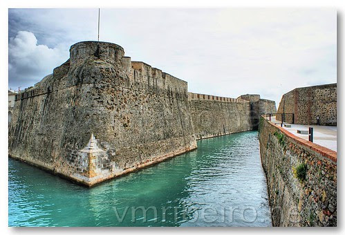 Fosso das Muralhas Reais de Ceuta by VRfoto