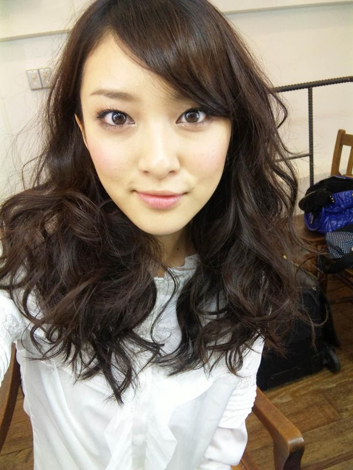 キレイすぎる女優 武井咲のオシャレで可愛い髪型を披露 髪型画像 エントピ Entertainment Topics